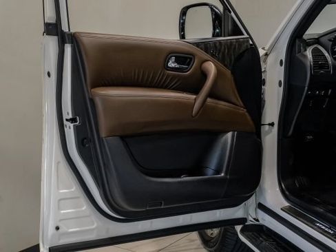 Used 2023 Nissan Armada Platinum w/ Captain's Chairs Package RWD image 56