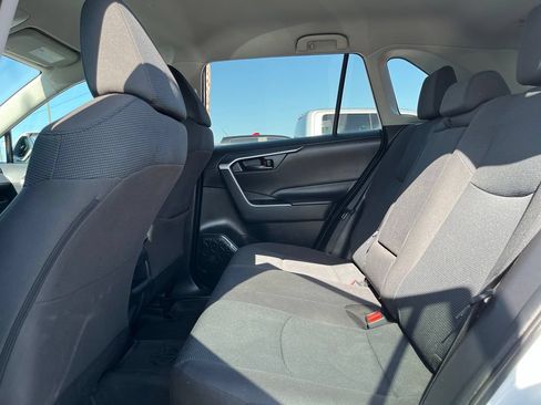 Used 2021 Toyota RAV4 LE FWD image 25