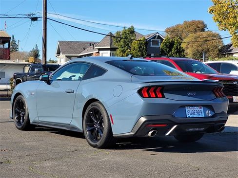 Used 2025 Ford Mustang GT image 8