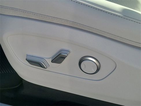 New 2026 Hyundai Ioniq 9 SEL image 15