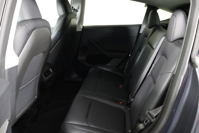 Used 2023 Tesla Model Y 2WD image 12