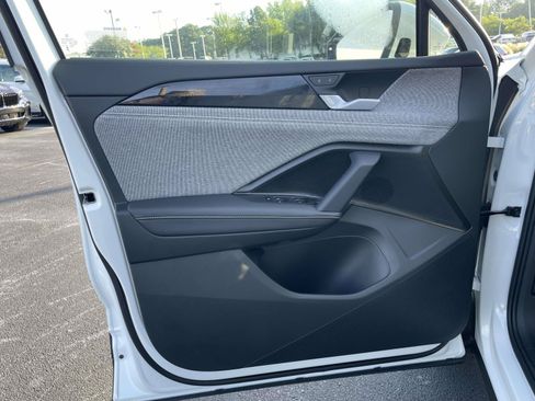 New 2026 Volkswagen Tiguan S FWD image 14