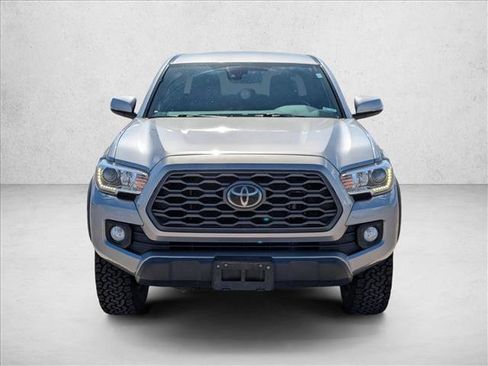 Used 2021 Toyota Tacoma TRD Off-Road w/ Technology Package image 2
