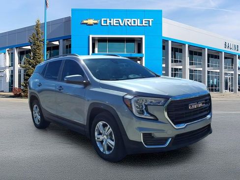 Used 2024 GMC Terrain SLE w/ Driver Convenience Package FWD image 1