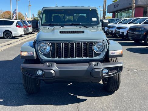 New 2025 Jeep Gladiator Sport image 8