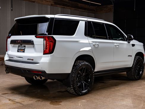 Used 2023 GMC Yukon AT4 w/ AT4 Premium Plus Package image 10