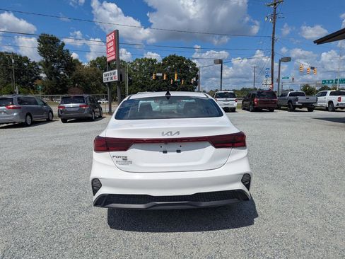 Used 2022 Kia Forte Sedan FWD image 8