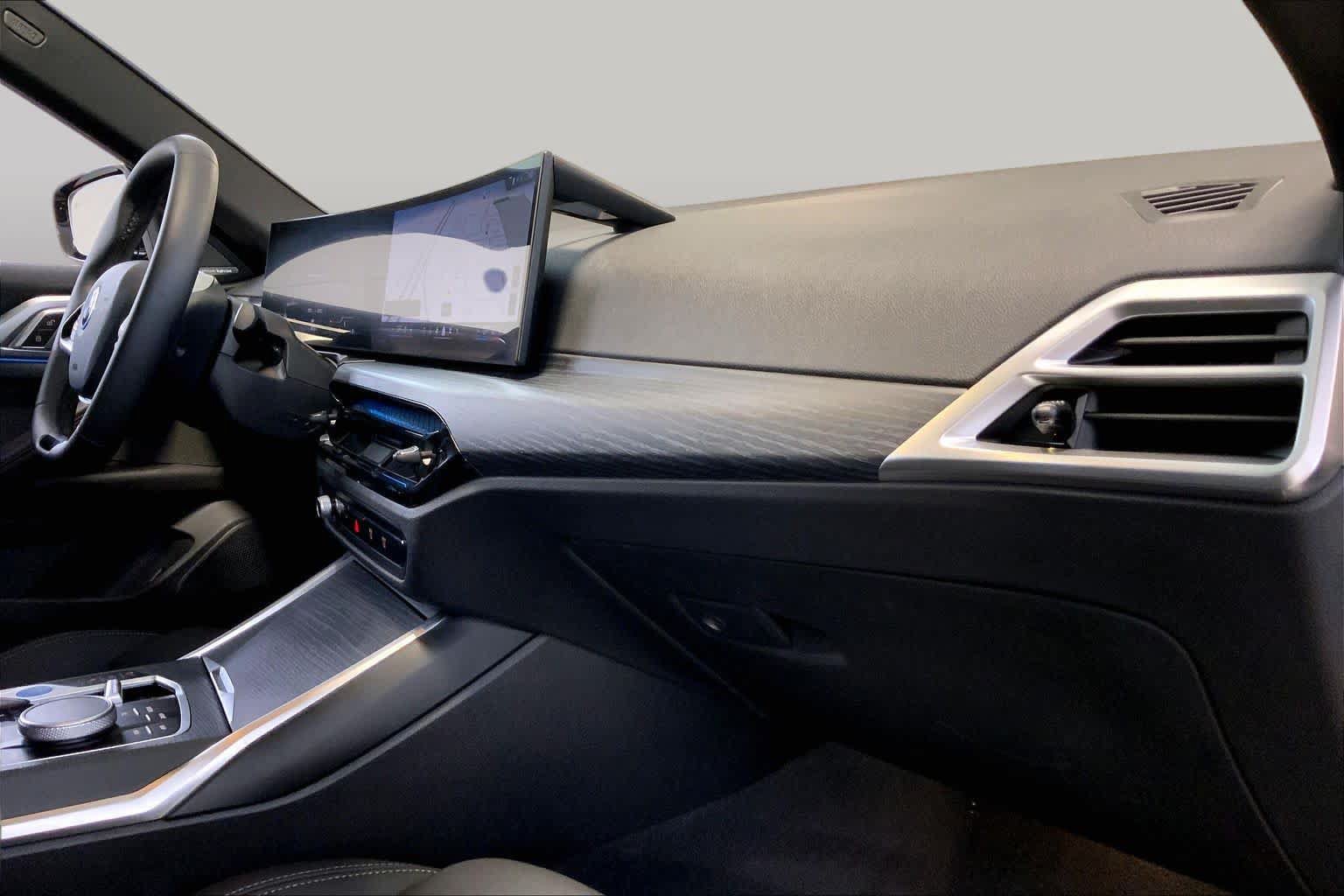 Used 2025 BMW i4 xDrive40i w/ Premium Package AWD/4WD image 18