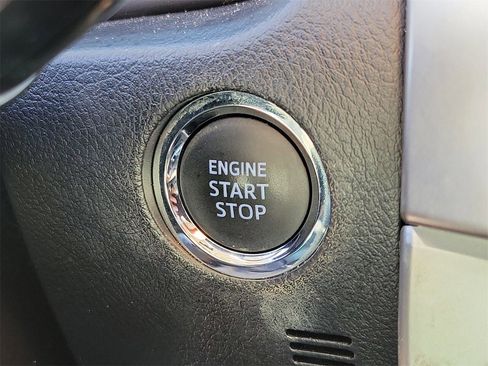 Used 2022 Toyota 4Runner SR5 image 28