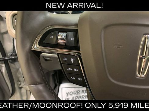 Used 2023 Lincoln Nautilus Reserve w/ Luxury Package AWD/4WD image 35