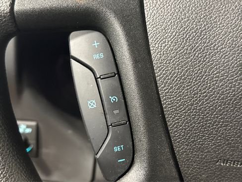 Used 2024 Chevrolet Express 2500 2500 image 23