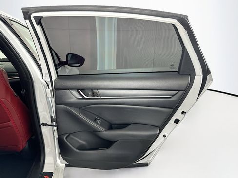 Used 2021 Honda Accord Sport image 27