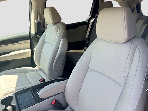 Used 2026 Honda Odyssey EX-L image 21