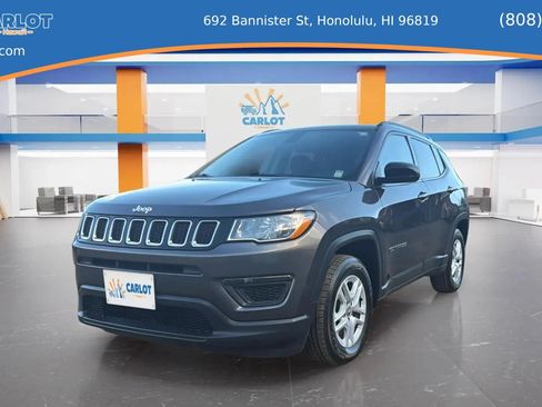 Used 2018 Jeep Compass Sport w/ Tech Group FWD image 3