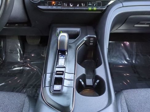 Used 2023 Toyota Crown XLE image 18