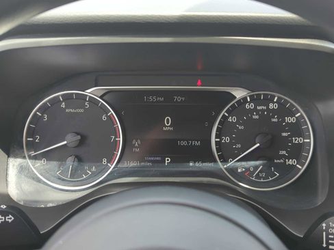 Used 2024 Nissan Rogue SV FWD image 17