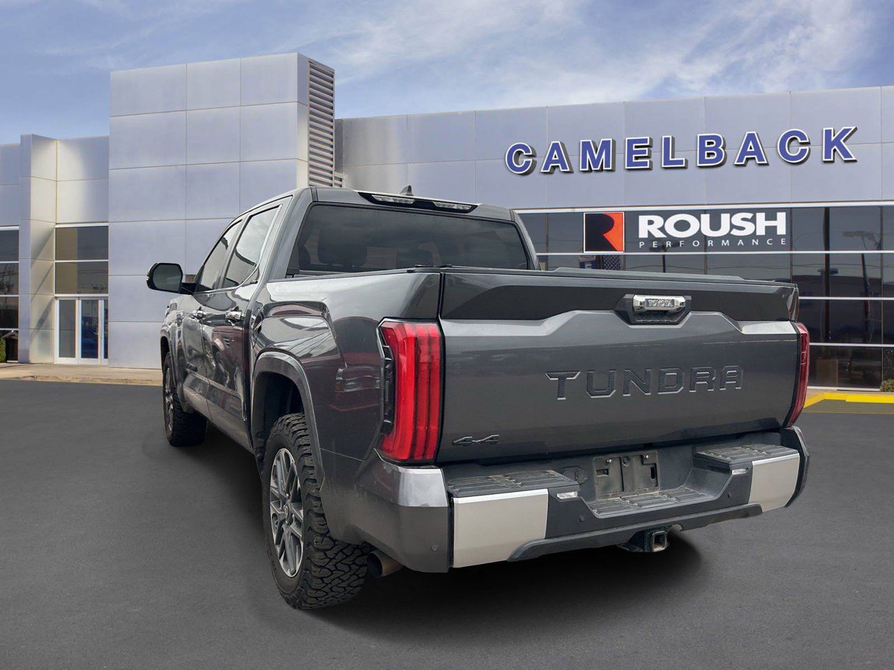 Used 2025 Toyota Tundra Limited AWD/4WD image 7