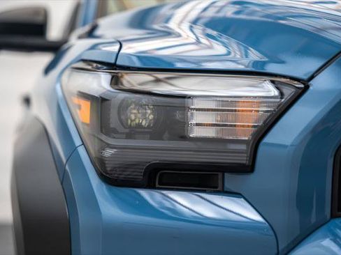 Certified 2025 Toyota 4Runner TRD Off-Road Premium w/ Tow Technology Package AWD/4WD image 16