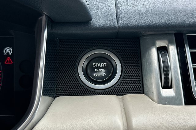Used 2020 Land Rover Range Rover HSE AWD/4WD image 29