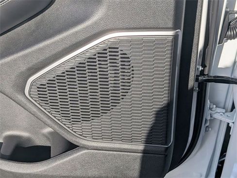 New 2025 Jeep Grand Cherokee Limited w/ Luxury Tech Group II image 17