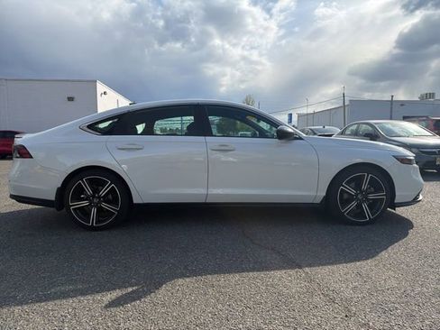 Used 2024 Honda Accord Sport image 4