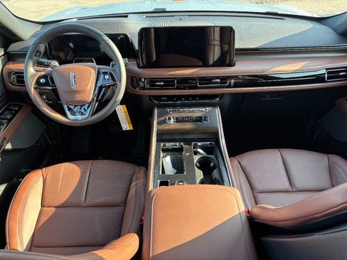 New 2026 Lincoln Aviator Reserve w/ Jet Appearance Package image 12