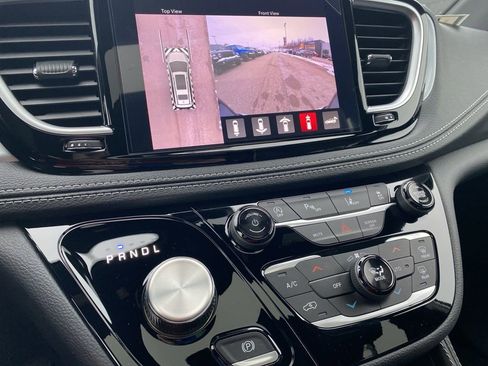 New 2026 Chrysler Pacifica Limited w/ S Appearance Package image 40