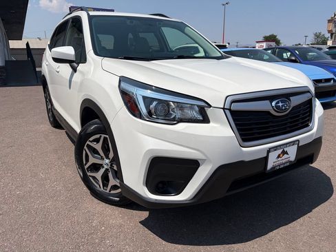 Used 2020 Subaru Forester Premium AWD/4WD image 1