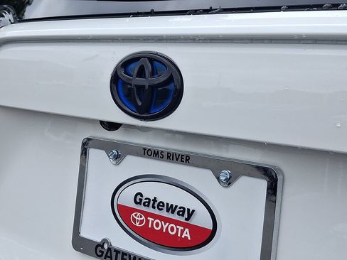 Used 2023 Toyota RAV4 SE w/ Weather & Moonroof Package AWD/4WD image 31