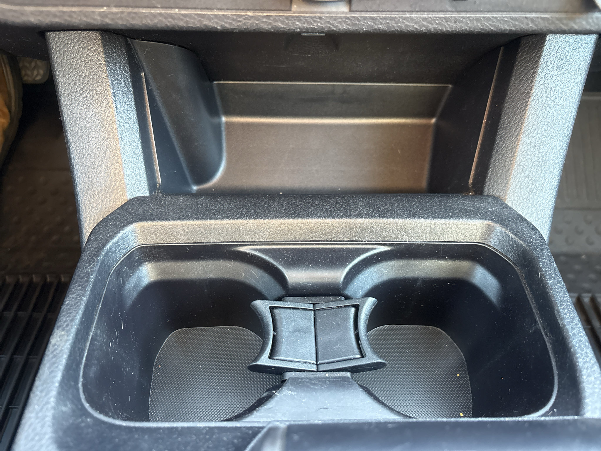 Used 2020 Toyota Tacoma SR5 AWD/4WD image 18