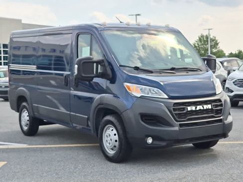 Used 2023 RAM ProMaster 2500 w/ Safety Group (A) FWD image 2