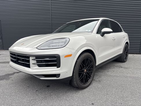 Certified 2026 Porsche Cayenne Premium Package Plus image 1