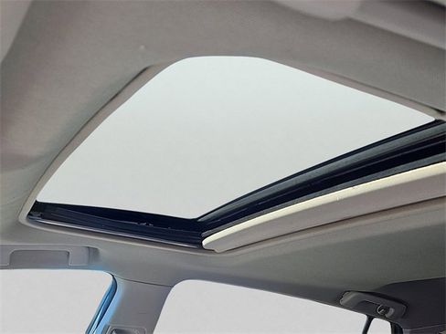 Used 2014 Toyota RAV4 XLE image 15