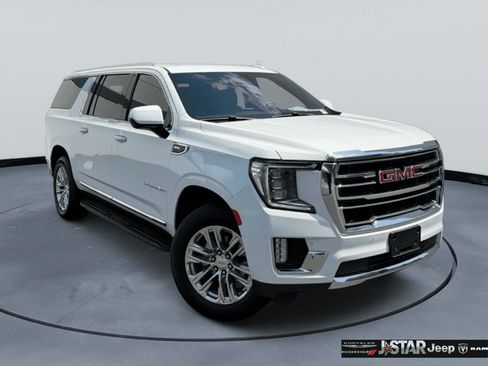Used 2024 GMC Yukon XL SLT RWD image 3