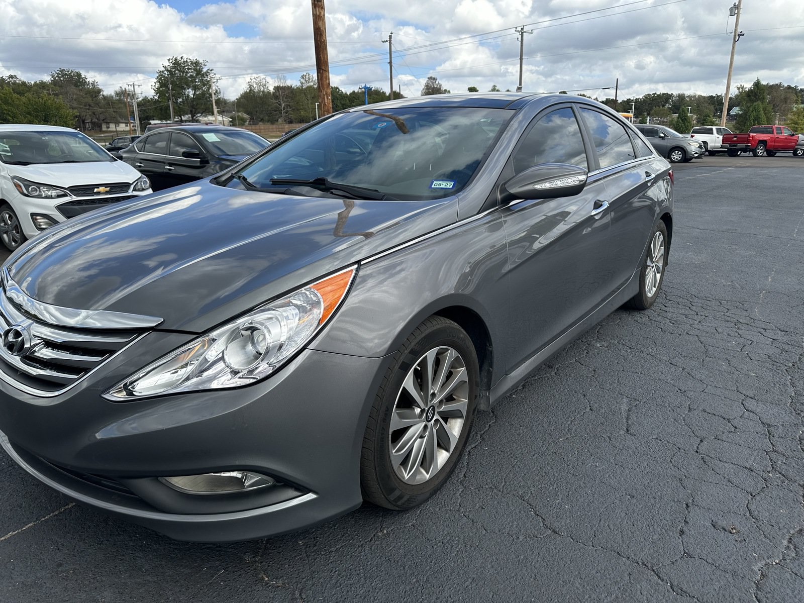 Used 2014 Hyundai Sonata Limited w/ Technology Package 05 FWD image 3
