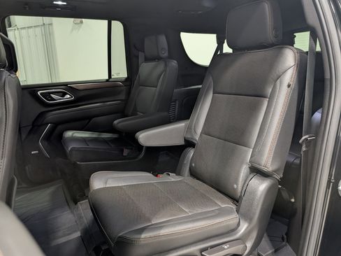 Used 2023 Chevrolet Suburban High Country w/ Premium Package 2 image 18