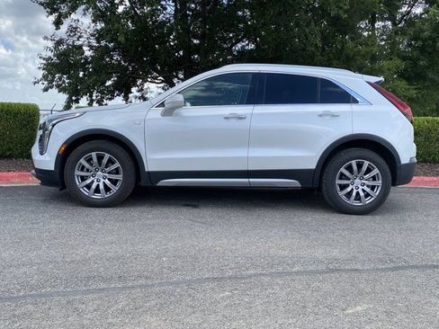Used 2020 Cadillac XT4 Premium Luxury w/ Driver Awareness Package AWD/4WD image 6