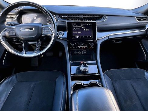 Certified 2022 Jeep Grand Cherokee L Laredo image 13