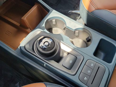 Used 2024 Ford Maverick Lariat image 27