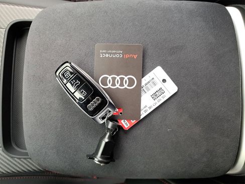 New 2025 Audi RS Q8 performance image 43