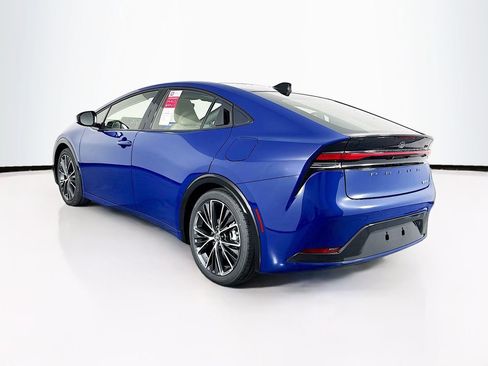 New 2026 Toyota Prius XLE FWD image 6