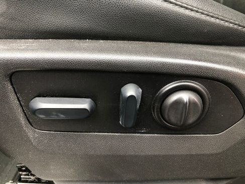 Used 2022 Chevrolet Silverado 2500 LTZ w/ LTZ Plus Package image 16