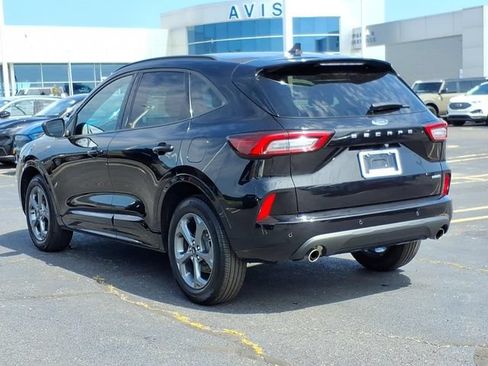 Used 2023 Ford Escape ST-Line w/ Tech Pack #1 AWD/4WD image 5