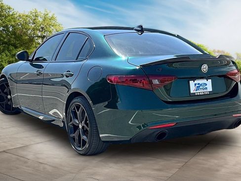 Used 2020 Alfa Romeo Giulia w/ Nero Edizione RWD image 12