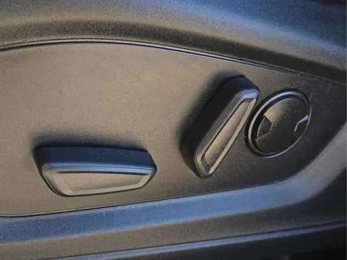 Used 2023 Ford Explorer XLT w/ Equipment Group 202A image 24