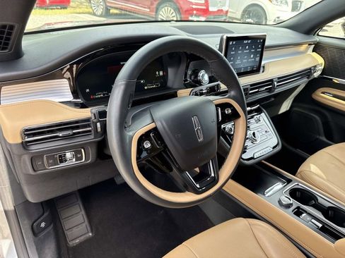 Certified 2022 Lincoln Corsair Reserve image 33