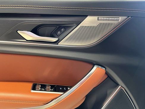 Used 2024 Jaguar XF R-Dynamic SE image 18