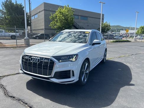 Used 2020 Audi Q7 3.0T Prestige AWD/4WD image 9