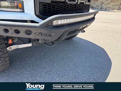 Used 2019 Ford F150 Raptor w/ Equipment Group 802A Luxury AWD/4WD image 16