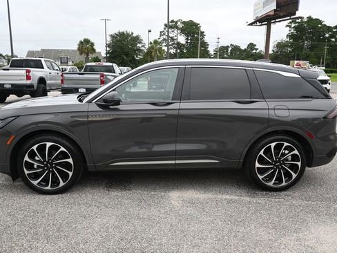 Used 2024 Lincoln Nautilus Black Label image 2